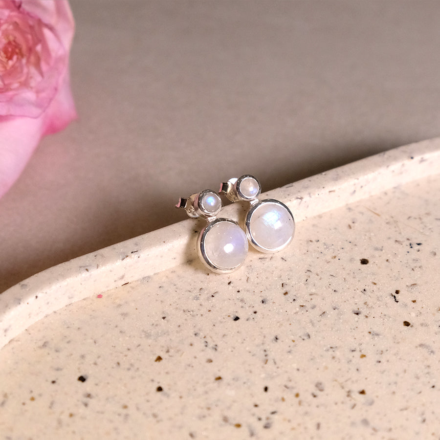 "Luna Grand" Regenbogen-Mondstein | Ohrstecker | Silber