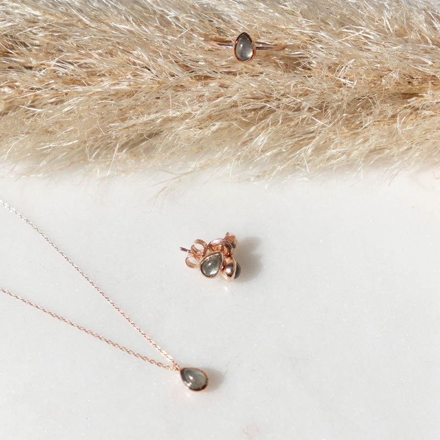 "Nova" Labradorit | Ohrstecker | Roségold