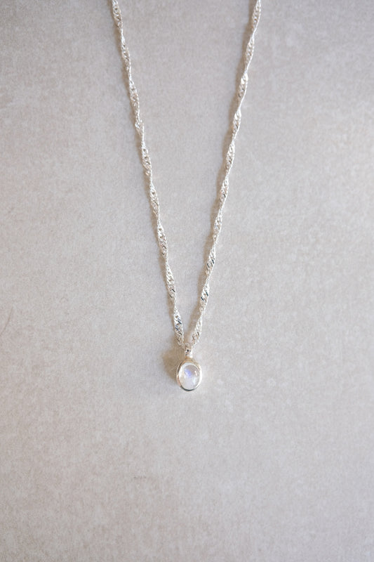 "Selene Aura" Regenbogen-Mondstein | Singapurkette | Silber