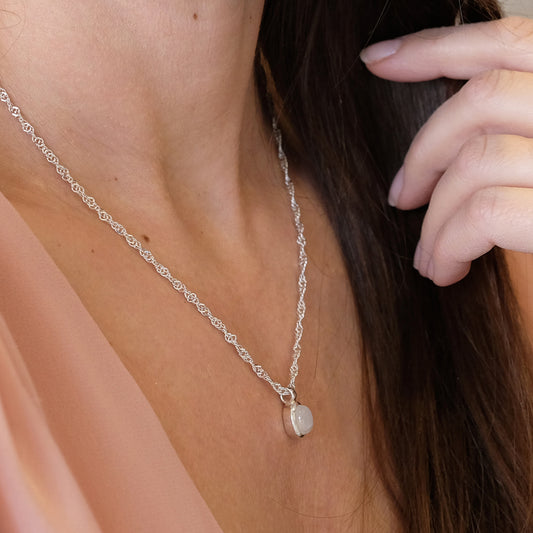 "Selene Aura" Regenbogen-Mondstein | Singapurkette | Silber