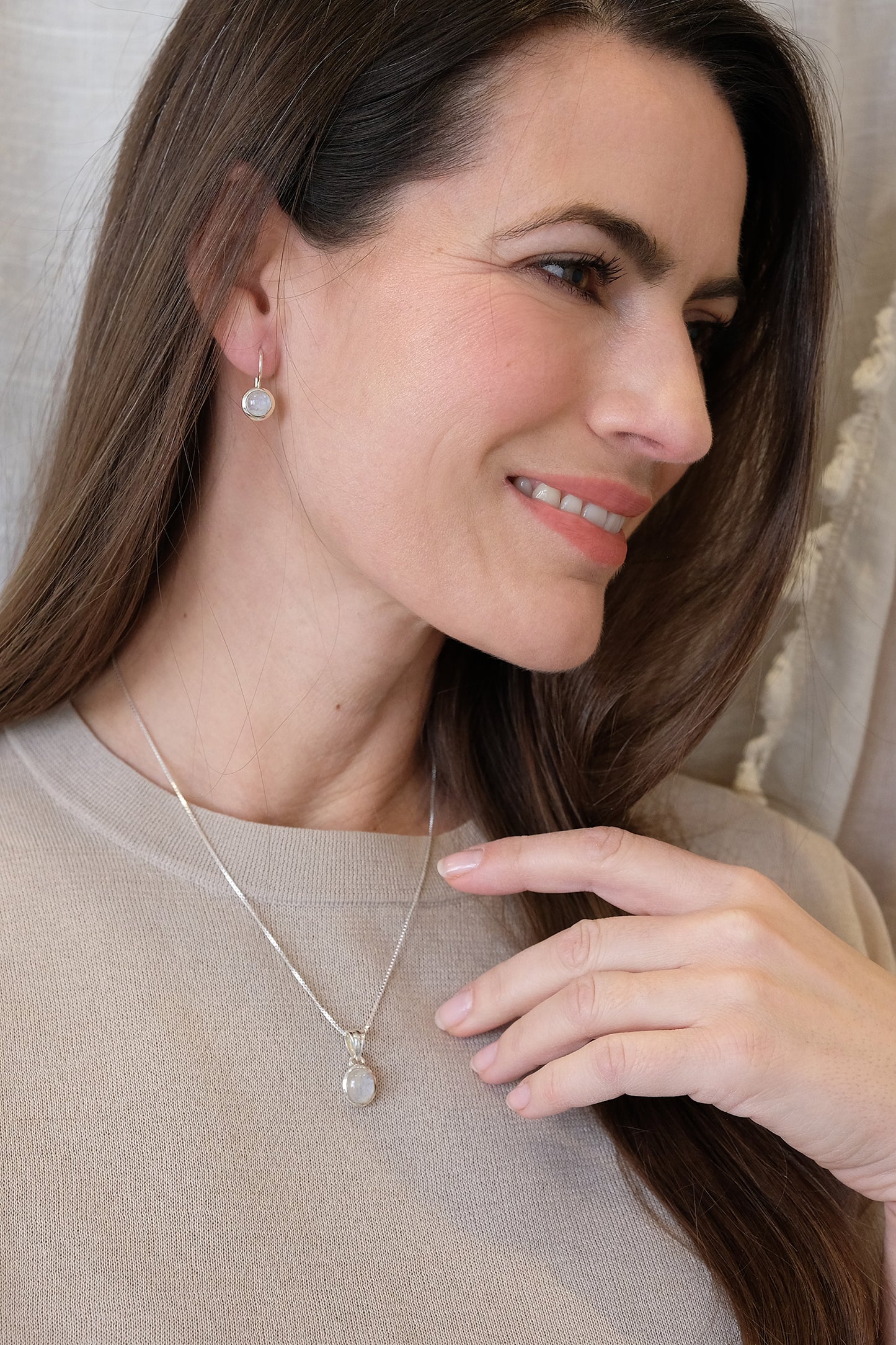 "Selene Grace" Regenbogen-Mondstein | Venezianerkette | Silber