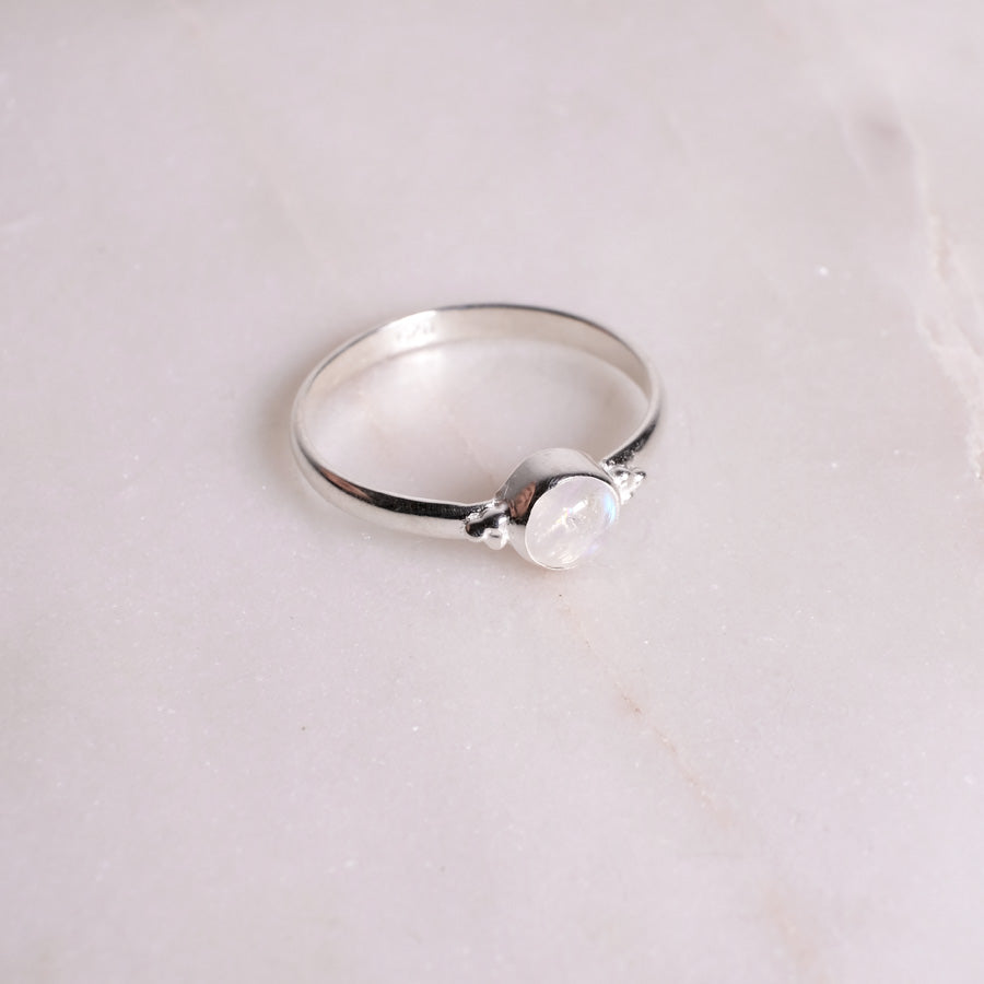 "Dots" Regenbogen-Mondstein | Ring | Silber - Einzelstück Größe 51