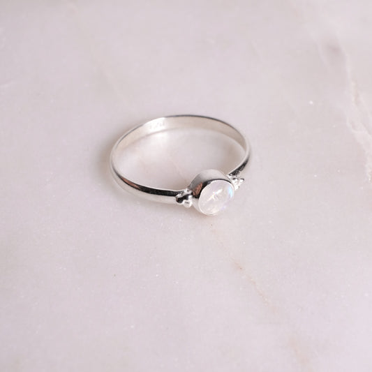 "Dots" Regenbogen-Mondstein | Ring | Silber - Einzelstück Größe 51