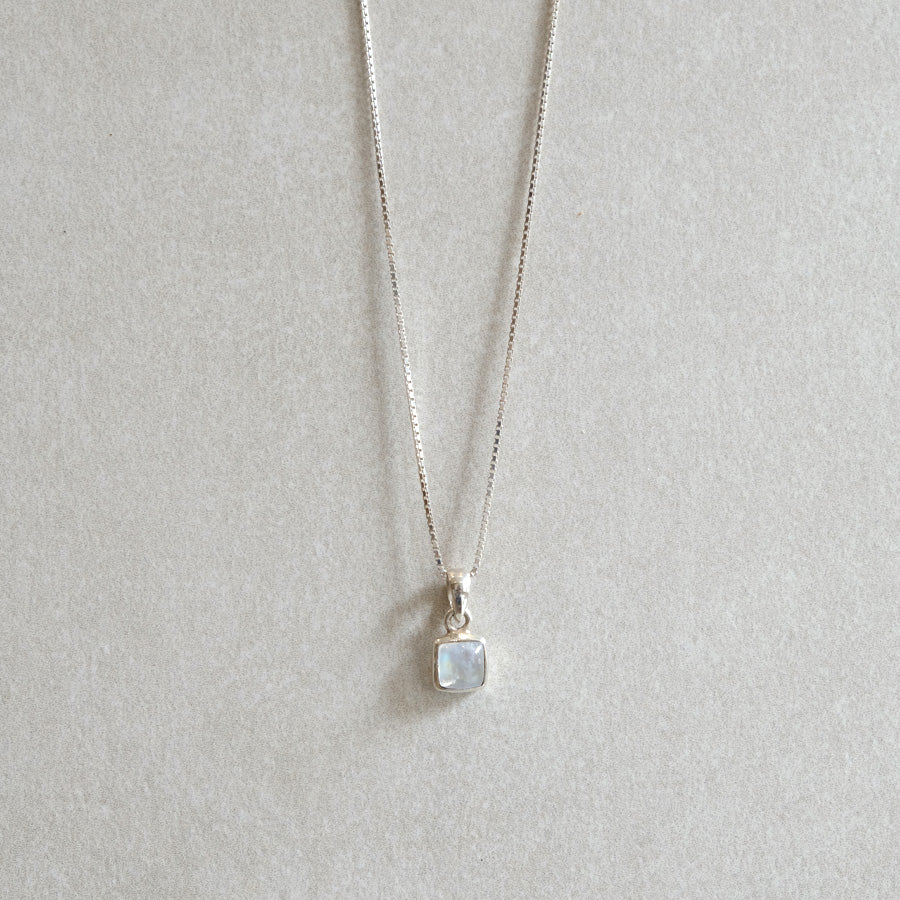 "Celeste" S Regenbogen-Mondstein | Venezianerkette | Silber