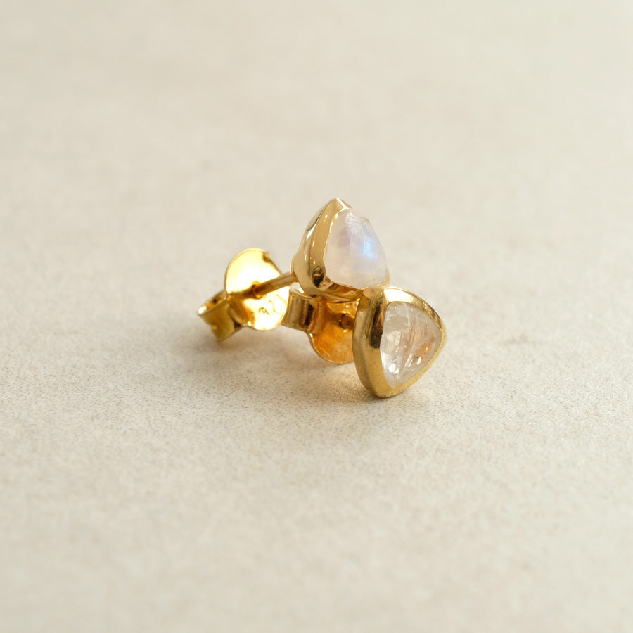 "Eclipse" Regenbogen-Mondstein | Ohrstecker | Gold