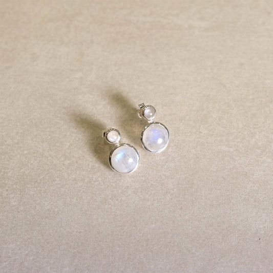 "Luna Grand" Regenbogen-Mondstein | Ohrstecker | Silber