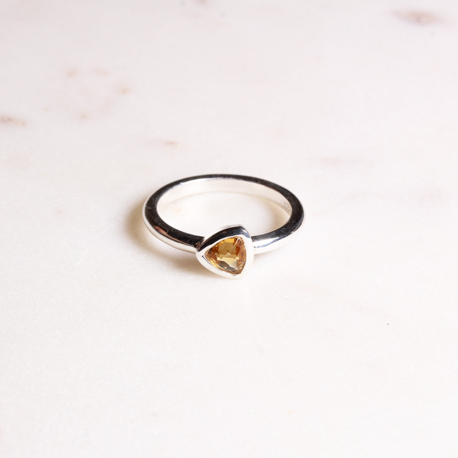 Citrin Ring Triangel Silber