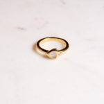 Regenbogen Mondstein ring Triangel Gold