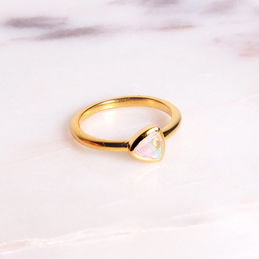 Triangel Ring Opal Gold