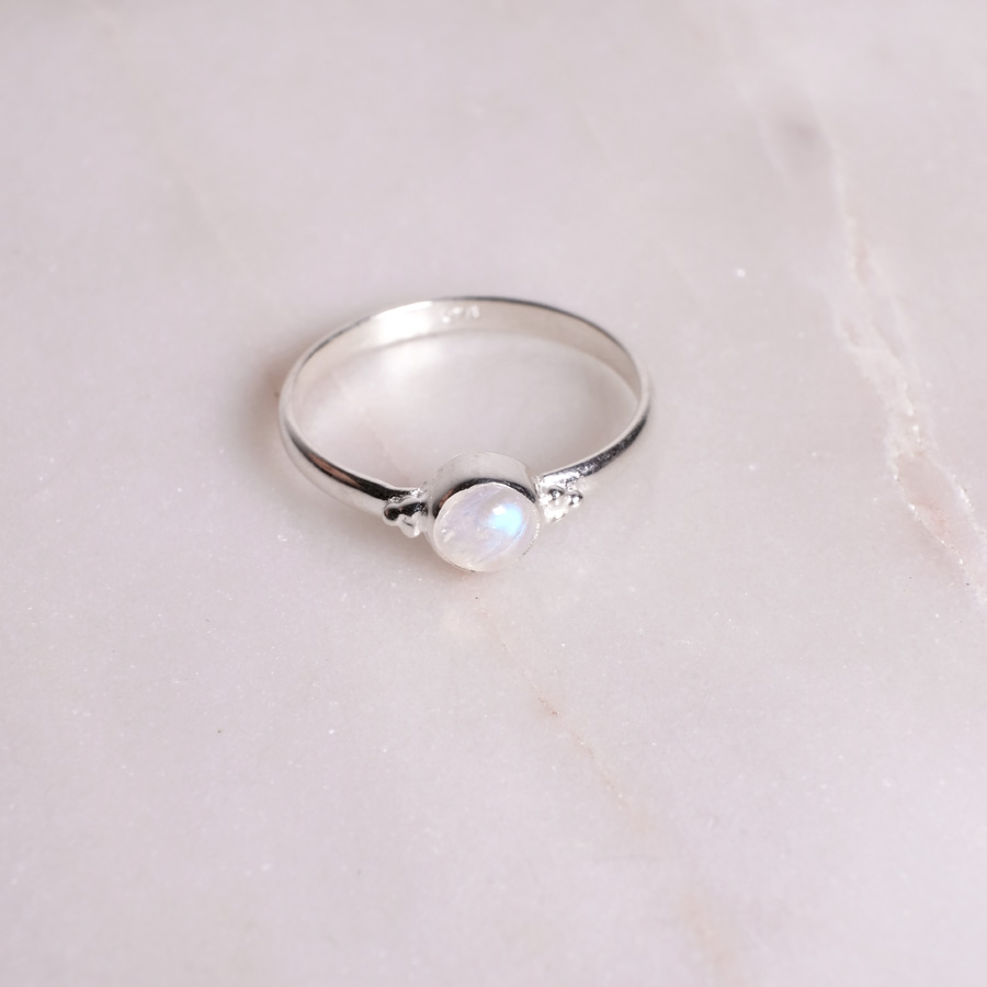 Dots Regenbogen-Mondstein Ring 925 Silber