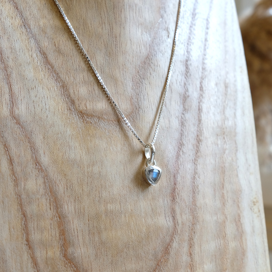 Labradorit Dreieck // Venezianerkette