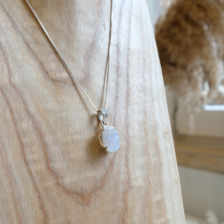 Regenbogen Mondstein facettiert // Venezianerkette