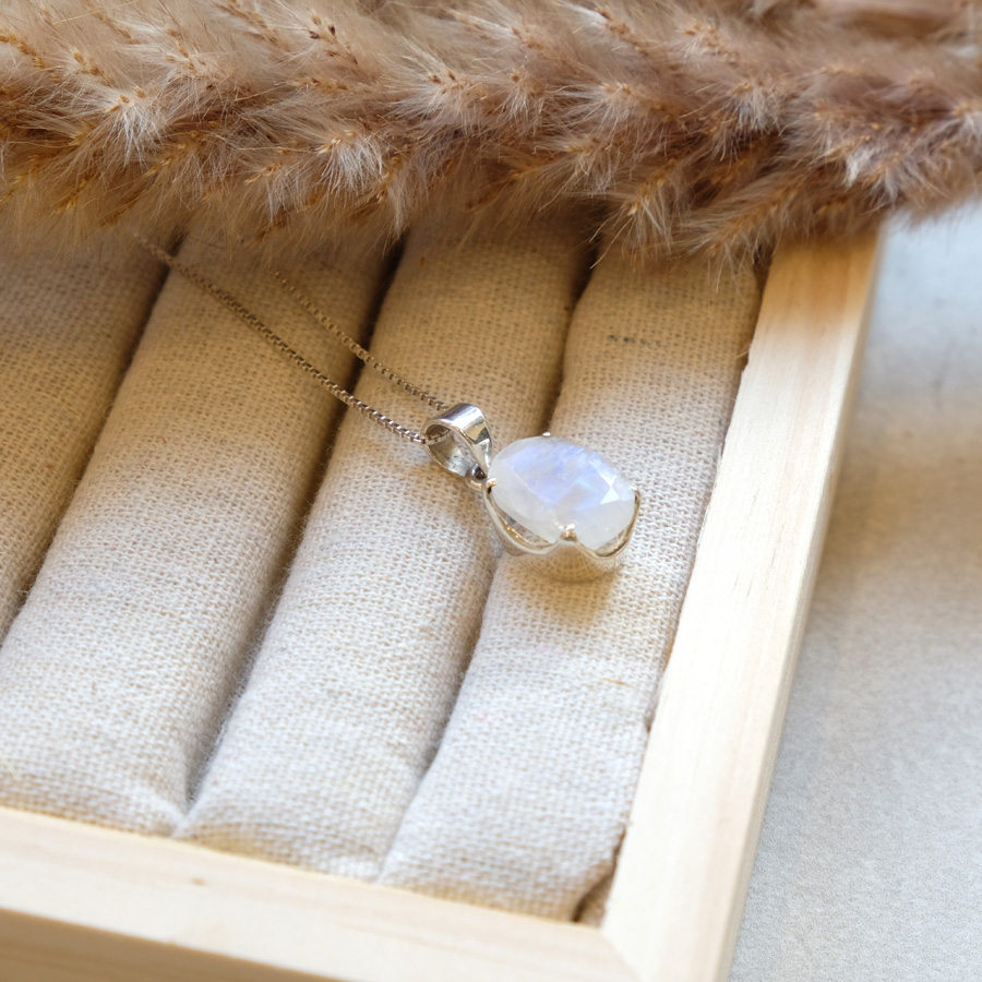 Regenbogen Mondstein facettiert // Venezianerkette